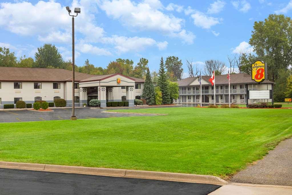 Super 8 By Wyndham Marysville/Port Huron Area Ngoại thất bức ảnh