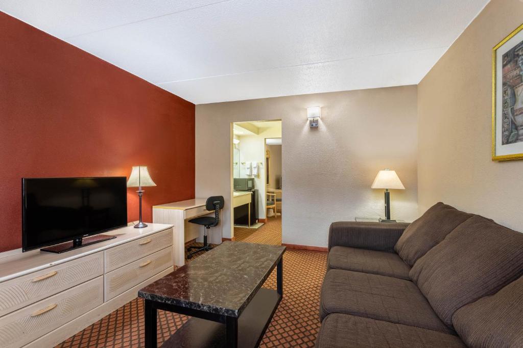 Super 8 By Wyndham Marysville/Port Huron Area Ngoại thất bức ảnh