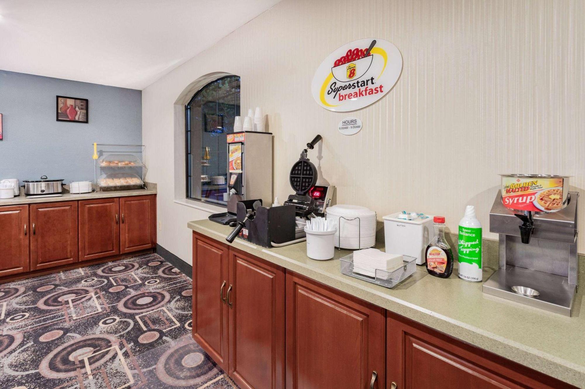 Super 8 By Wyndham Marysville/Port Huron Area Ngoại thất bức ảnh